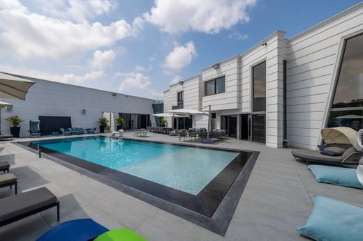 ‏בית חד-משפחתי ב  Caesarea, Meẖoz H̱efa