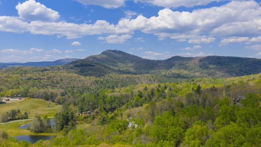 Land in Cashiers, Jackson County