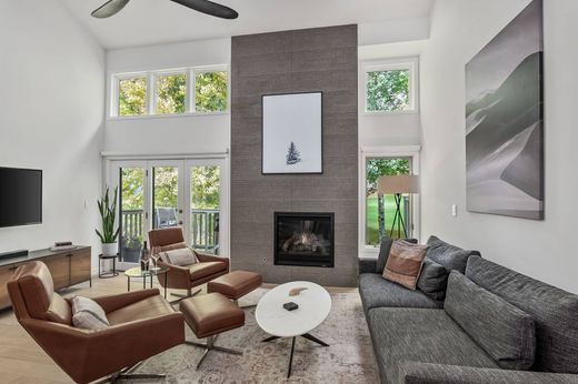 Dom miejski w Edwards, Eagle County