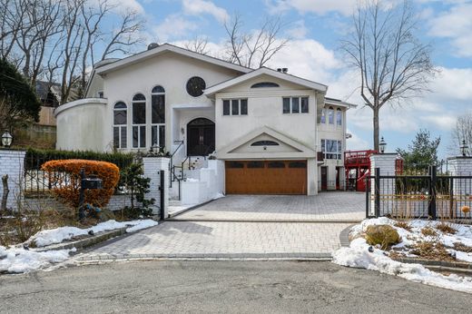 Maison individuelle à Glen Cove, Comté de Nassau