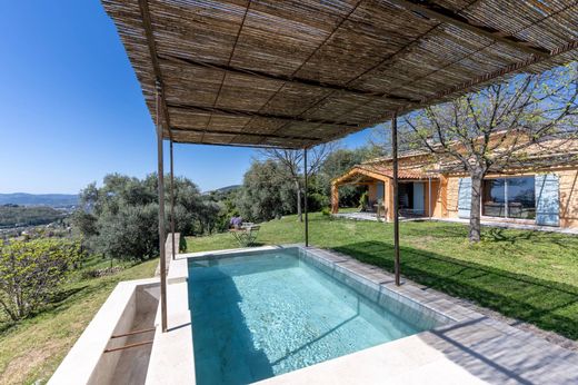 Detached House in Châteauneuf-Grasse, Alpes-Maritimes