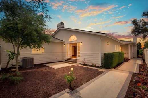 Detached House in Long Beach, Los Angeles County