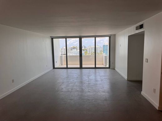 ﺷﻘﺔ ﻓﻲ Miami Beach, Miami-Dade County