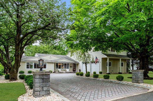 Detached House in Shrewsbury, Monmouth County