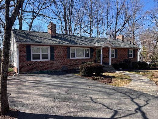 Detached House in Great Falls, Fairfax County