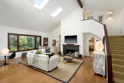 Detached House in Santa Barbara, Santa Barbara County