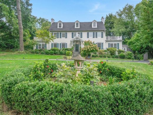 Detached House in Bronxville, Westchester County