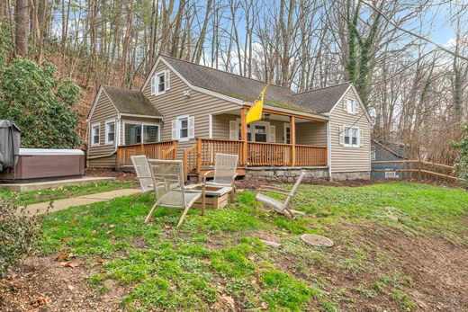 Detached House in Banner Elk, Avery County