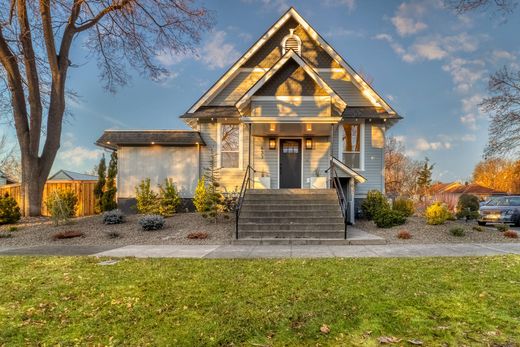 Luxury home in Walla Walla, Walla Walla County