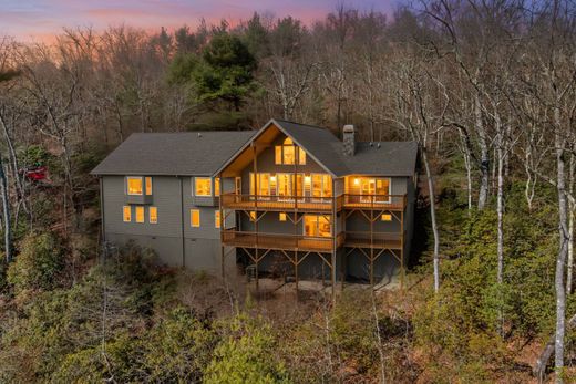 Highlands, Macon Countyの一戸建て住宅