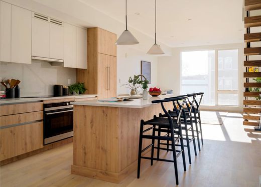 Apartment in Cambridge, Middlesex County