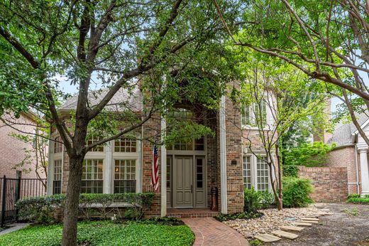Detached House in Dallas, Dallas County