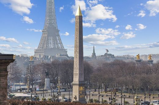 Apartment in Chatelet les Halles, Louvre-Tuileries, Palais Royal, Paris