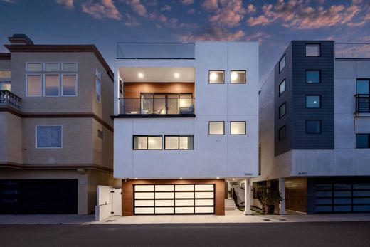 Luxury home in Sunset Beach, Orange County