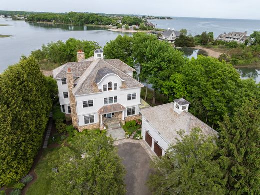 Detached House in Norwalk, Fairfield County