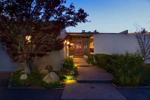 Luxury home in Ojai, Ventura County