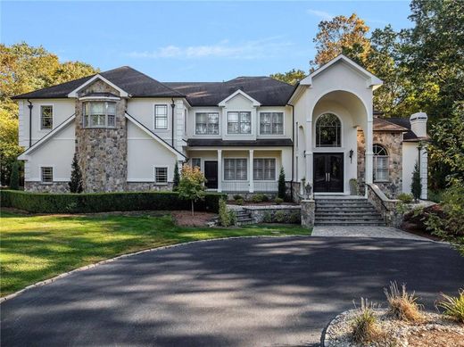 Detached House in Cranston, Providence County