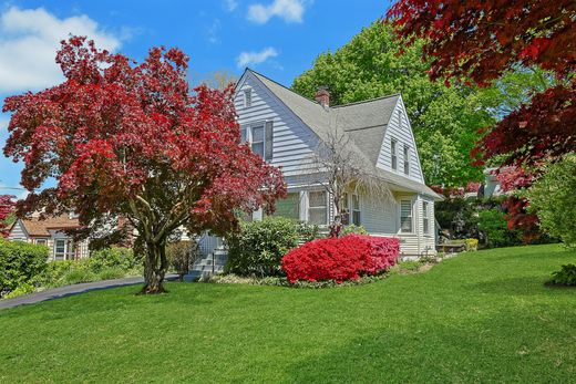 Einfamilienhaus in Valhalla, Westchester County