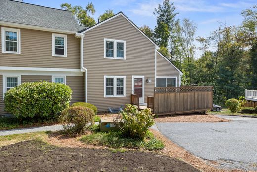 Apartment in Boxborough, Middlesex County