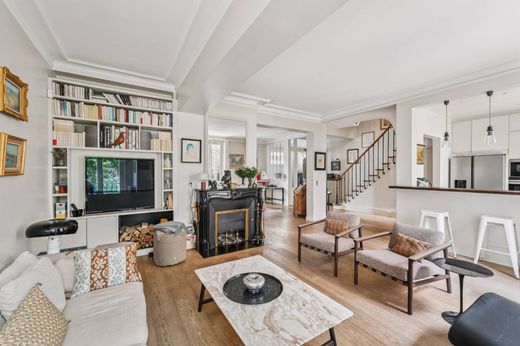 단독 저택 / 뇌이쉬르센, Hauts-de-Seine