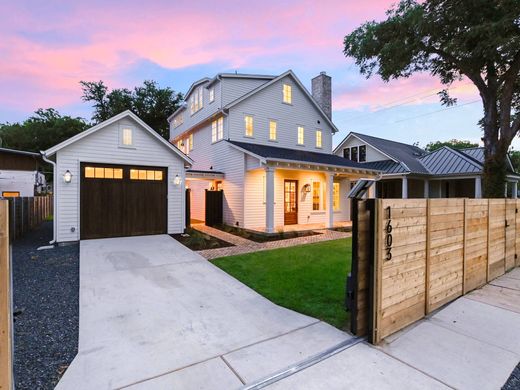 Detached House in Austin, Travis County