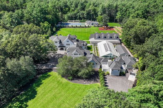 Detached House in Concord, Middlesex County