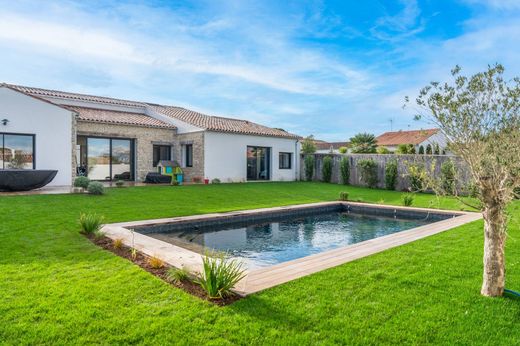 Mehrfamilienhaus in La Flotte, Charente-Maritime