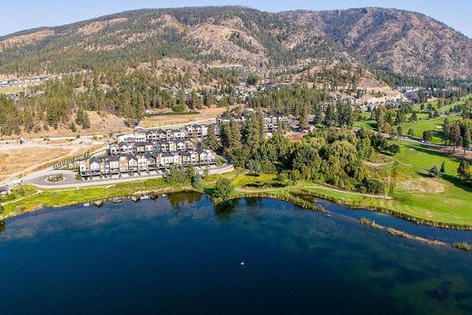 Dom miejski w West Kelowna, Regional District of Central Okanagan