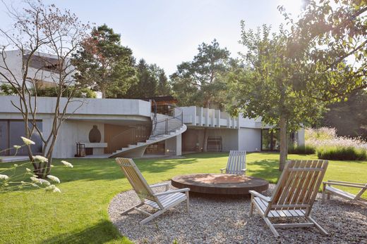 Detached House in Küsnacht, Bezirk Meilen