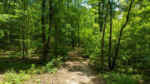 Grond in Chattahoochee Hills, Fulton County