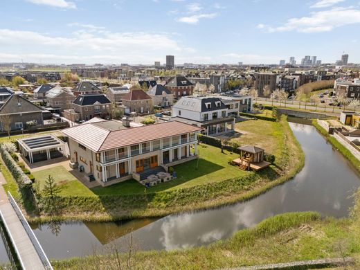 Villa in Almere Stad, Gemeente Almere