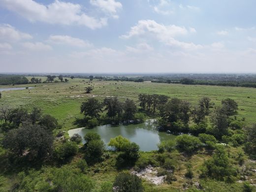 Country House in Smiley, Gonzales County