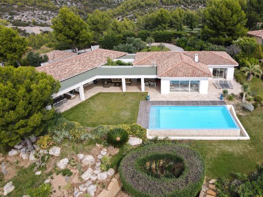 Detached House in Ollioules, Var