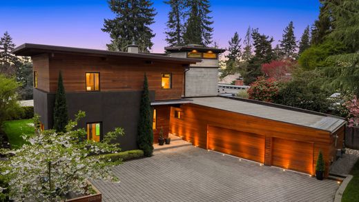 Detached House in Bellevue, King County