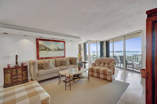 Apartment in Miami, Miami-Dade