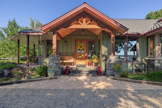 Luxury home in Bend, Deschutes County