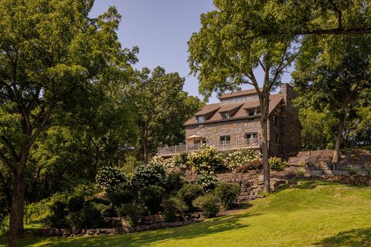 Vrijstaand huis in Athens, Greene County