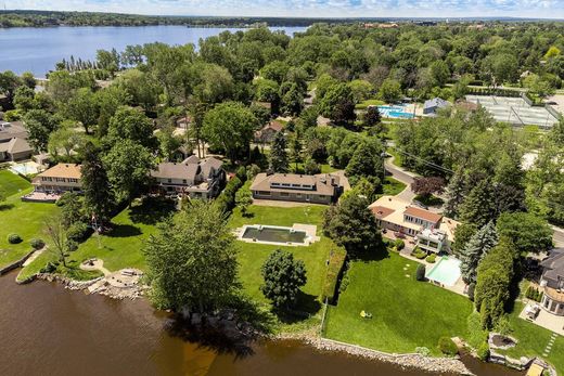 Vrijstaand huis in Baie-D'Urfé, City of Montréal