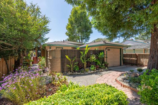Vrijstaand huis in Carmel Valley, Monterey County
