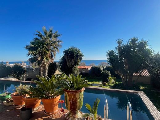Villa multifamiliale à Sète, Hérault