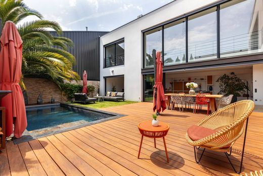 Bordeaux, Girondeの一戸建て住宅