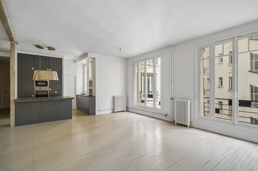 Apartament w Tour Eiffel, Invalides – Ecole Militaire, Saint-Thomas d’Aquin, Paris