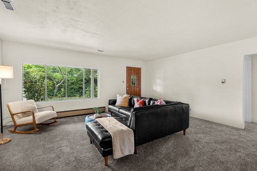 ‏בית חד-משפחתי ב  Redding, Shasta County