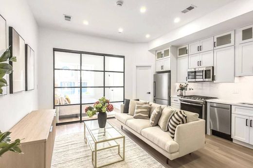 Apartment in Washington, Washington County