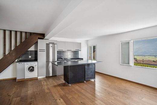 Duplex appartement in Ollon, Aigle District