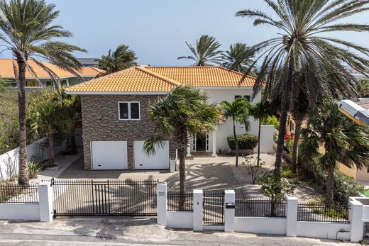 Detached House in Jan Thiel