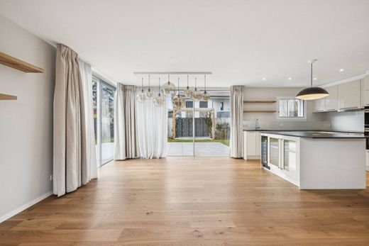 Dom jednorodzinny w Nyon, Nyon District