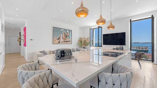 Apartment / Etagenwohnung in Sainte-Maxime, Var