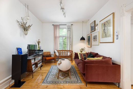 Apartment in Mercier, Montérégie