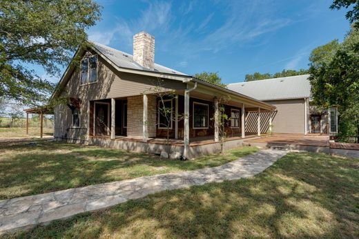 Detached House in Fredericksburg, Gillespie County